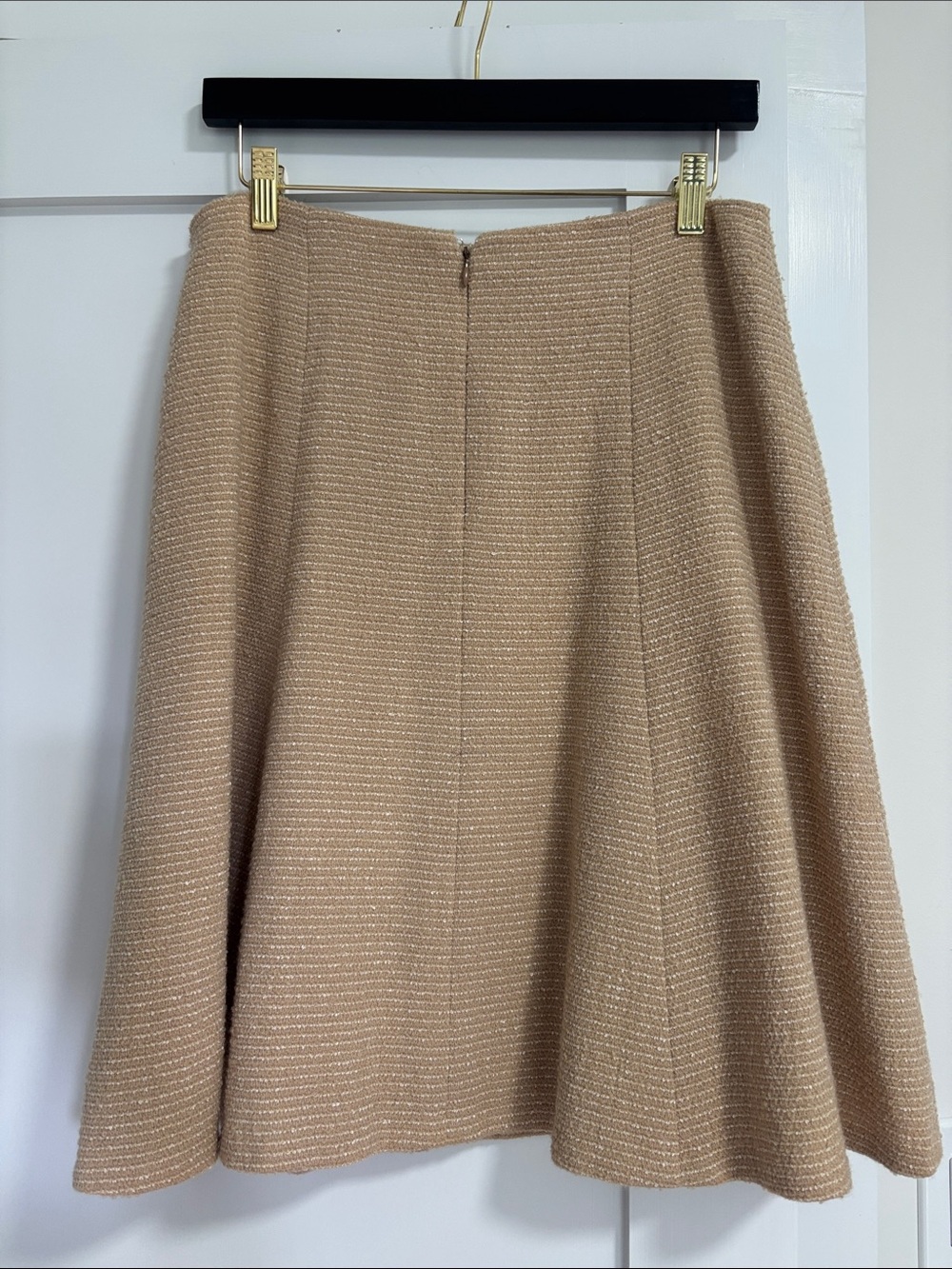 CHANEL Beige Classic Tweed Skirt with Front Pockets - Picture 3 of 8